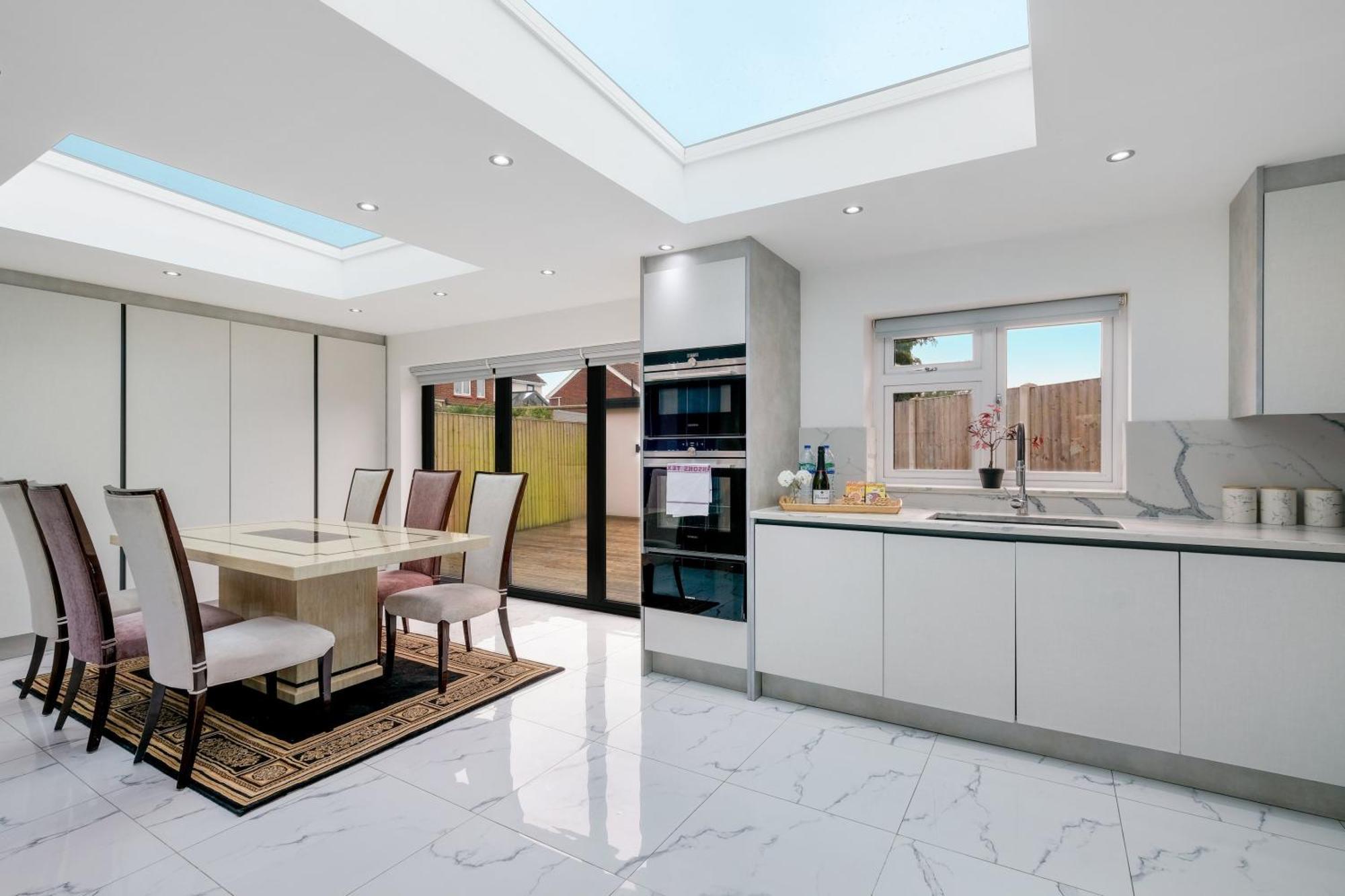 Stunning 5 Bedroom, 3 Bathroom Home In Windsor