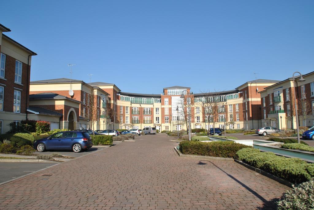 Trevelyan Court Apartment Windsor