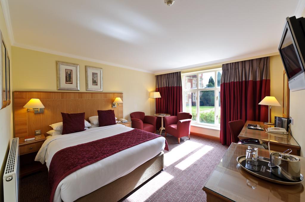 Hotel Savill Court