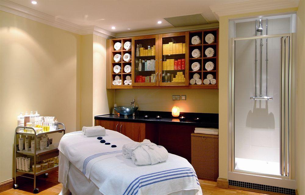 Savill Court 4* Windsor