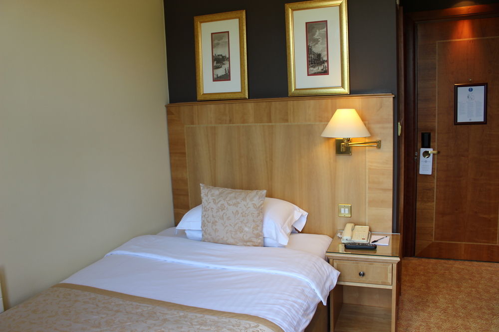 Hotel Savill Court 4*