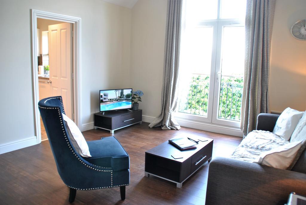 Lord Raglan House One Bedroom With Parking Apartment