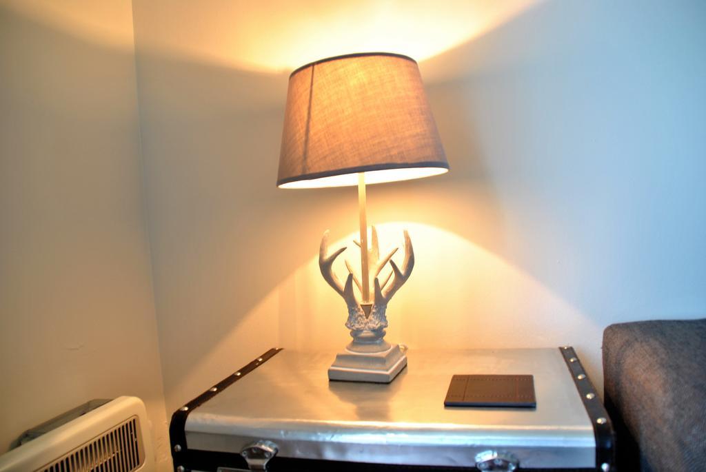 Lord Raglan House One Bedroom With Parking *