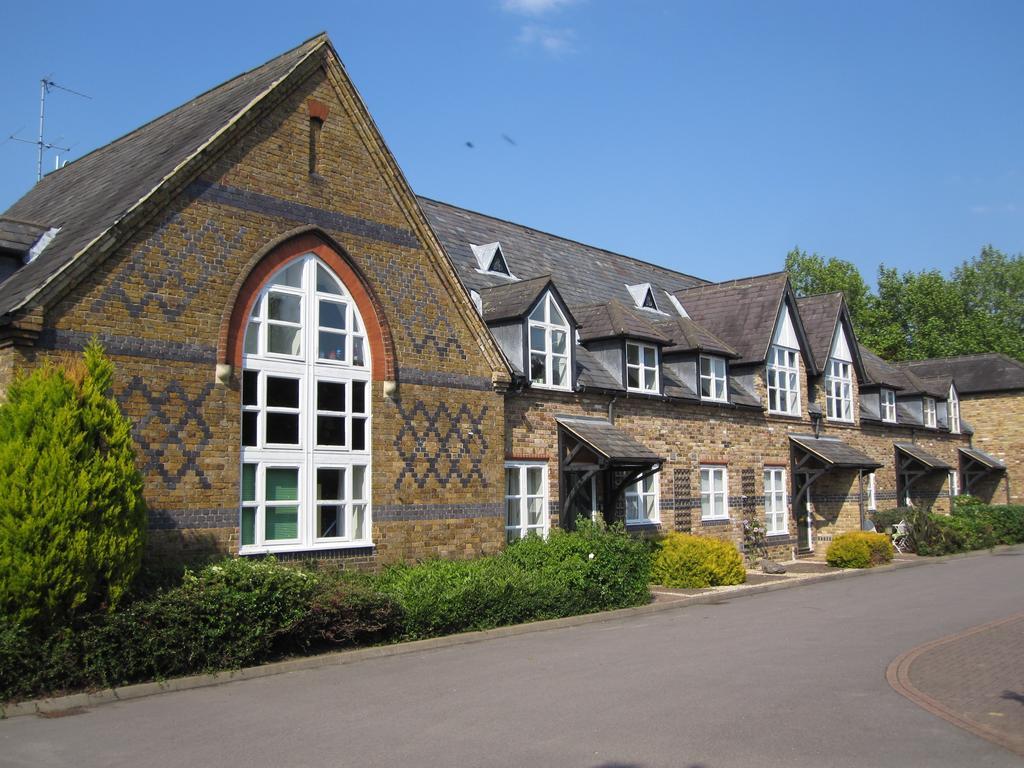 Apartment Alexandra Court One Bedroom Central Windsor Flats With Parking Windsor