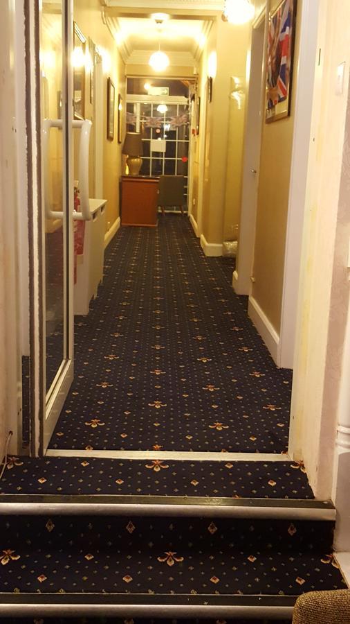 Guest house New Oscar Windsor