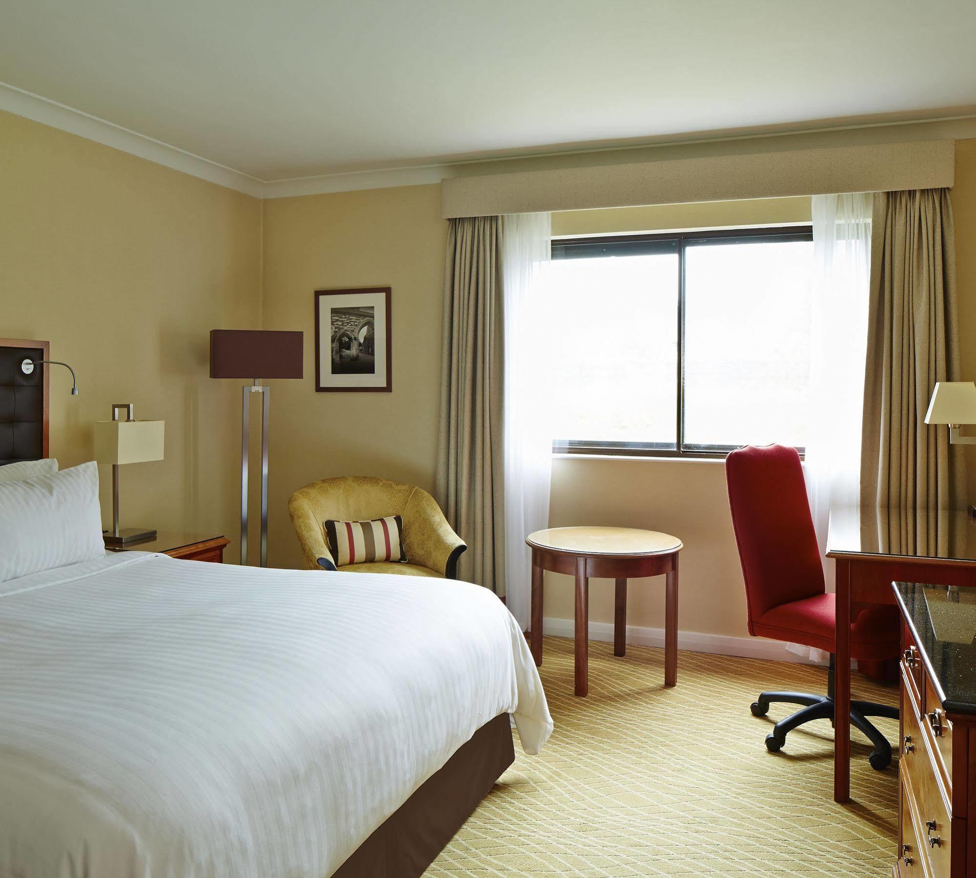 Delta By Marriott Heathrow 4*