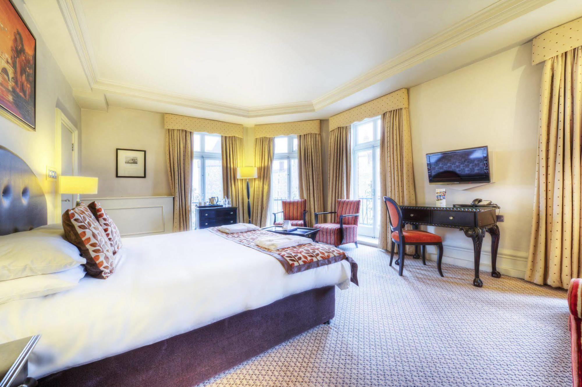 Hotel Clarion Collection Harte & Garter & 4*