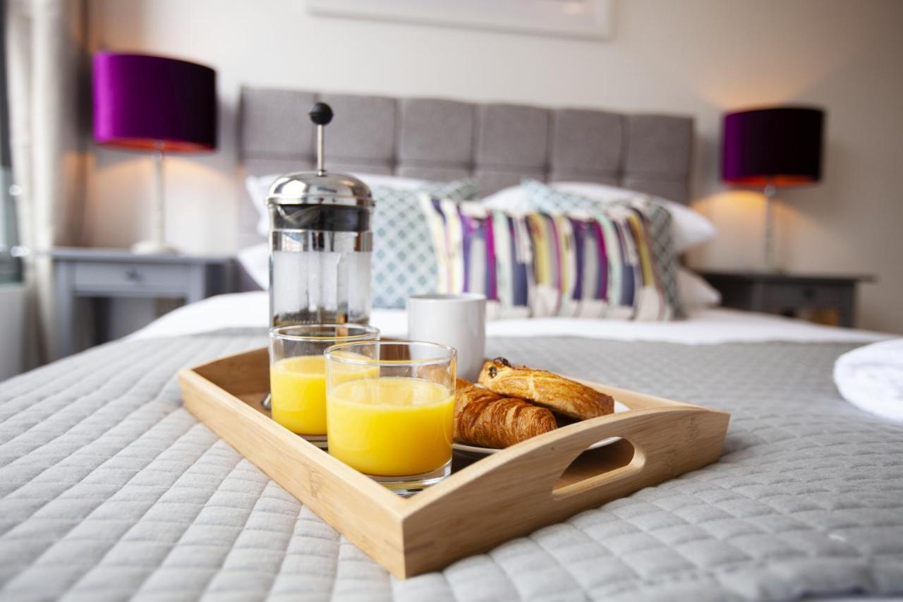 Urban Living's ~ King Edward Luxury In The Heart Of Apartment Windsor
