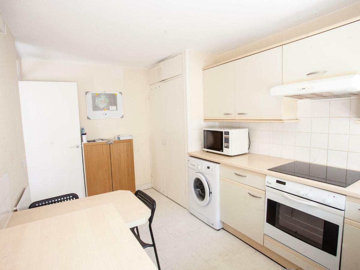 Convenient 4 Sleeper Apt Very Parking Apartment *