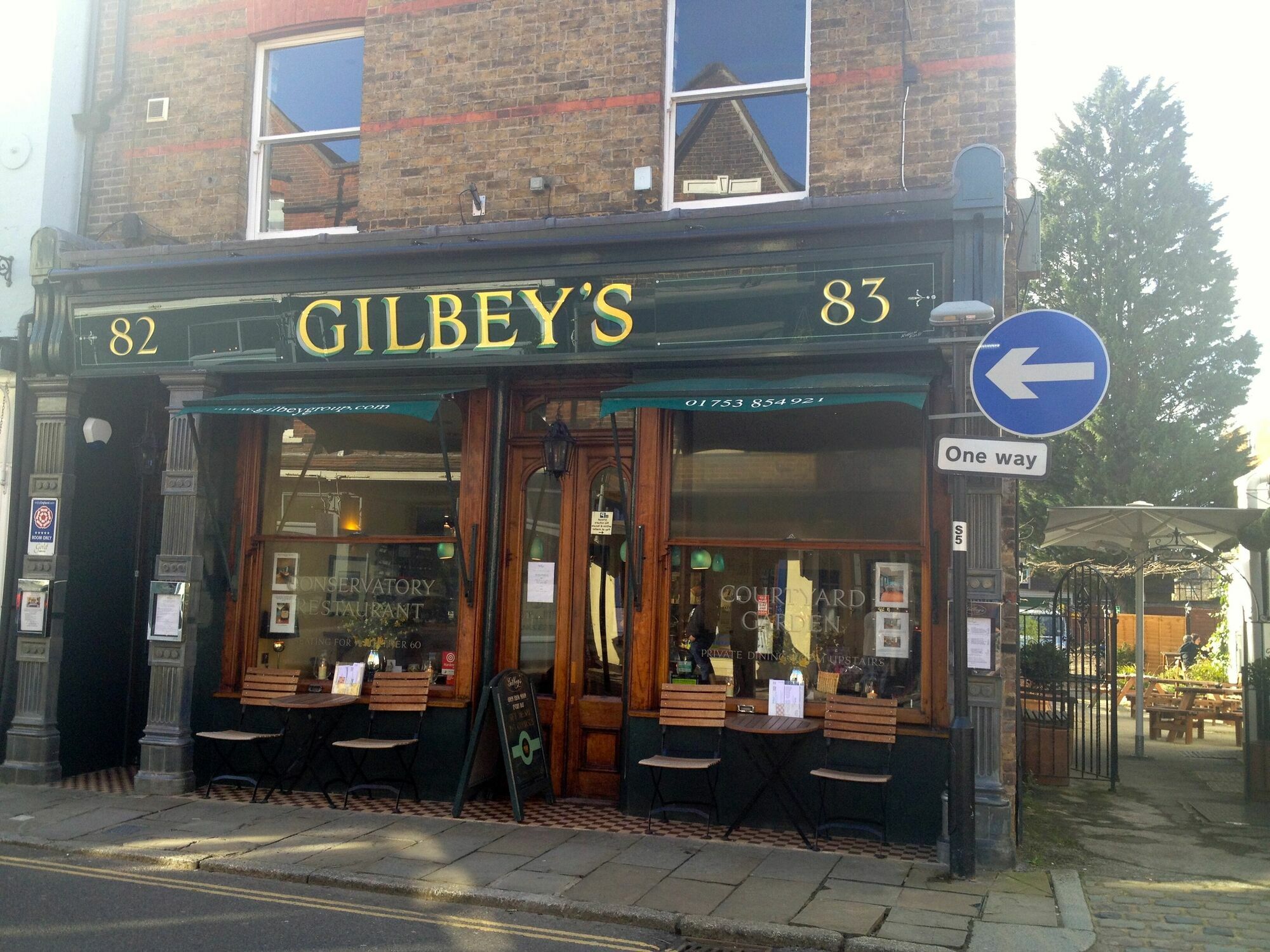Bed & Breakfast Gilbey's Bar, Restaurant & Townhouse 5*