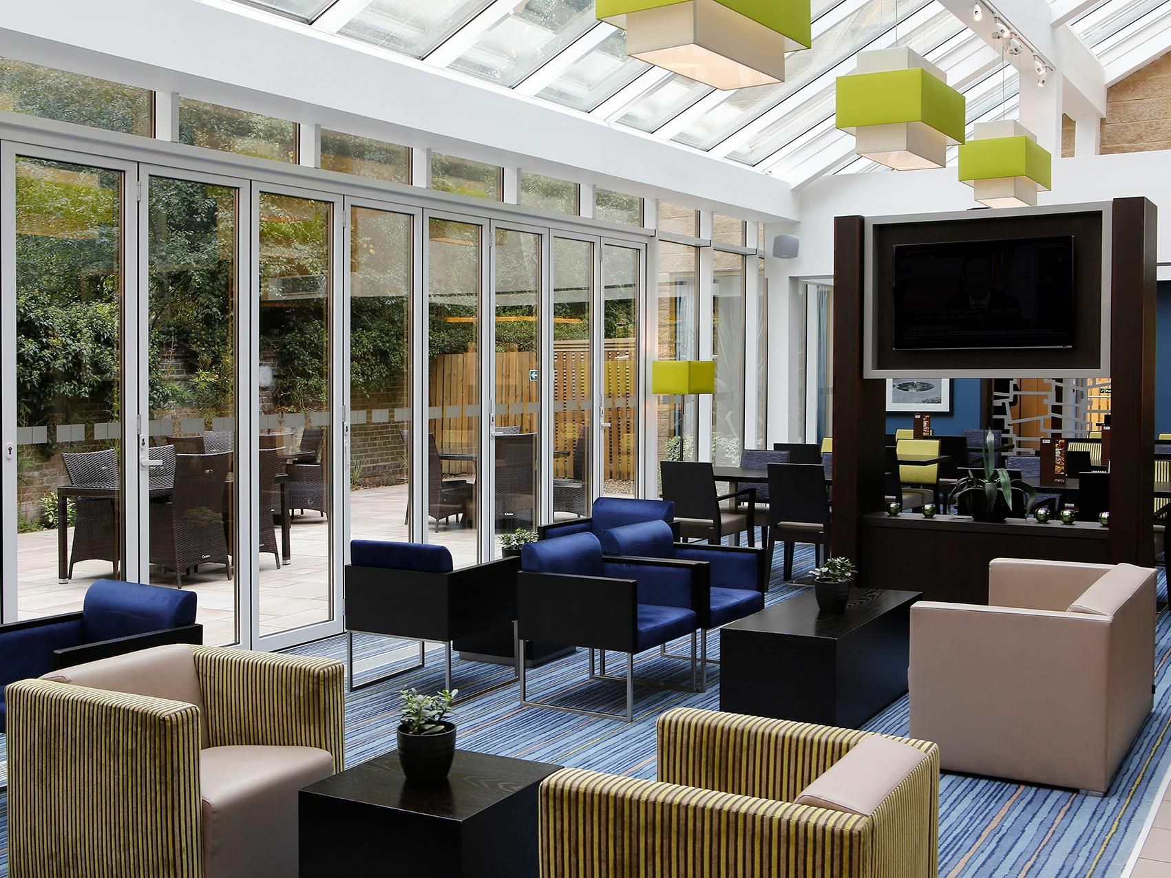 Express By Ihg Hotel 3*