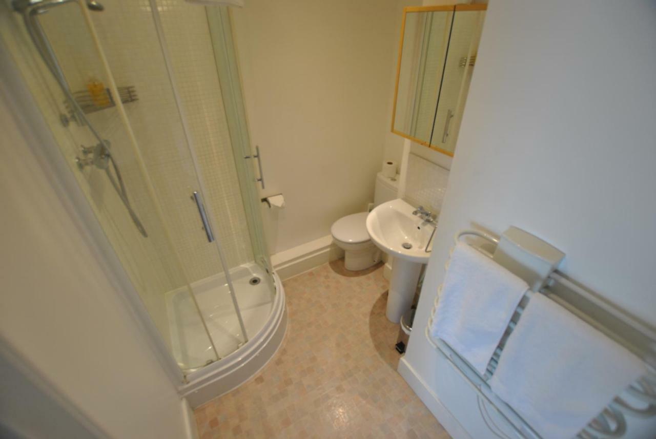 Apartment Two Bed Two Bath At Pavilions By Ltd *