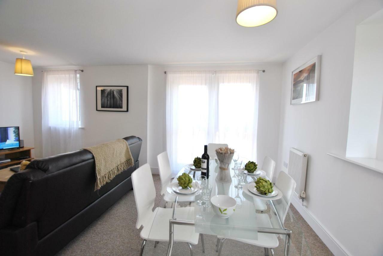 Two Bed Two Bath At Pavilions By Ltd * Windsor