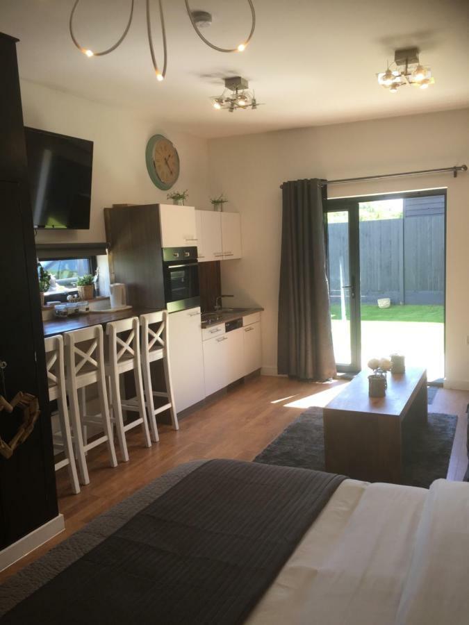 Willow Court Farm Studio South & Petting Farm, 8 Mins From Legoland & Windsor, 15 Mins From Lapland Uk * Windsor