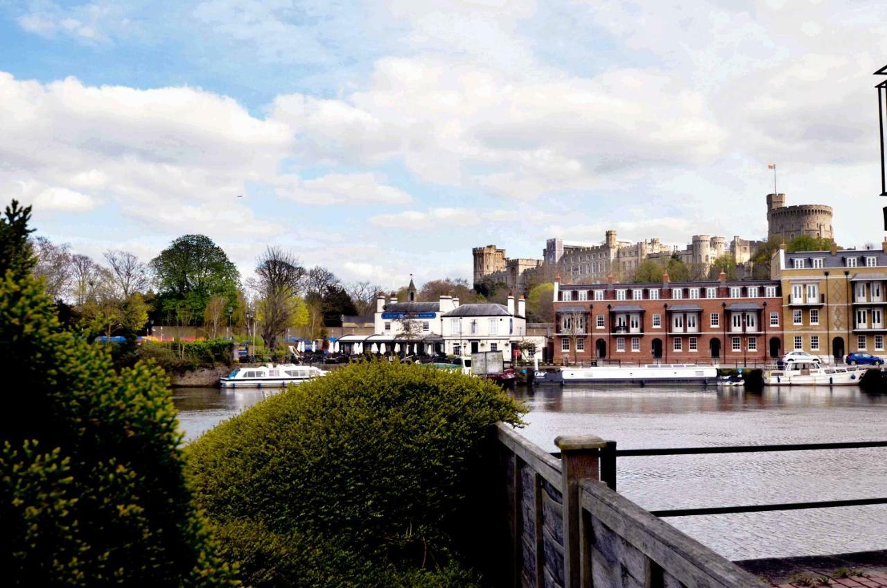 Stable House - Eton
