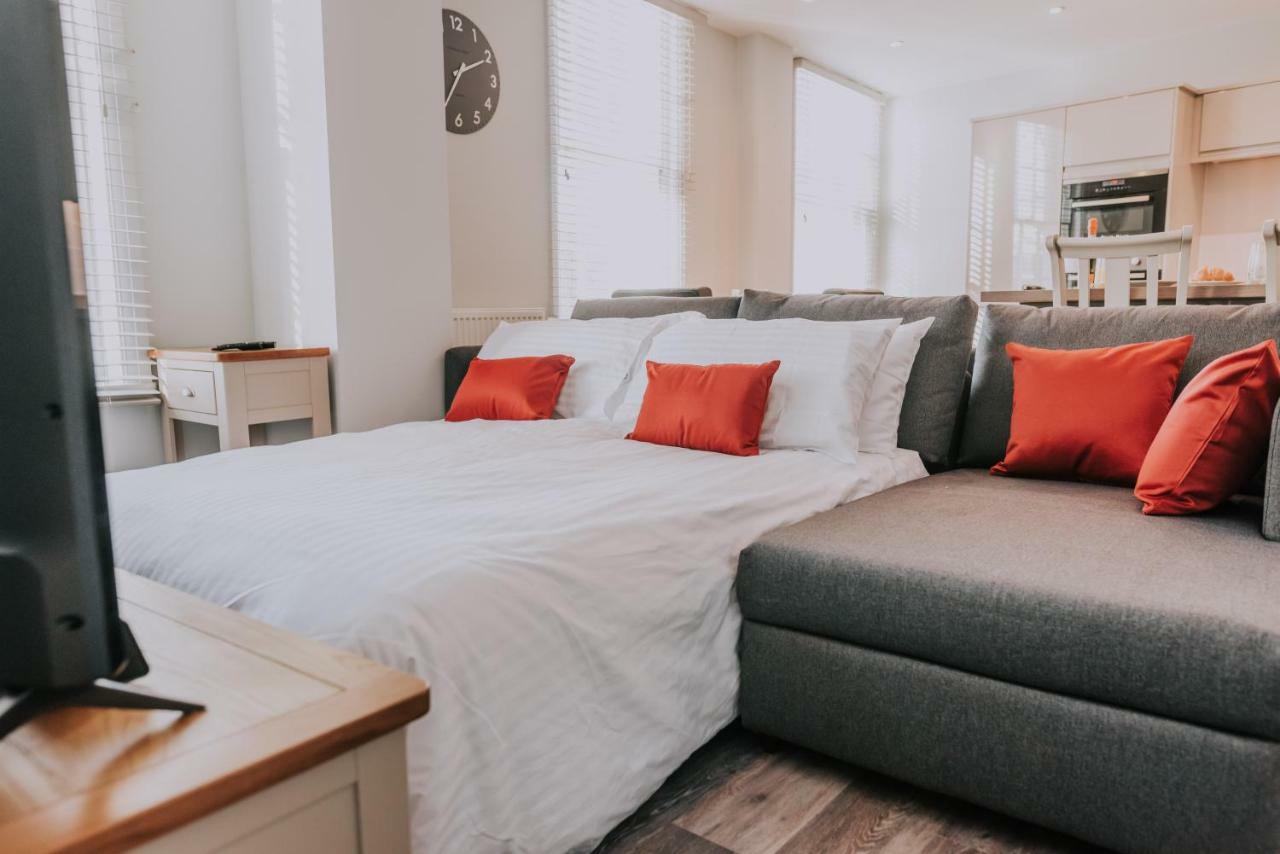 Cavendish House With Secure, Allocated Parking, 2 Mins Walk From Castle Apartment Windsor