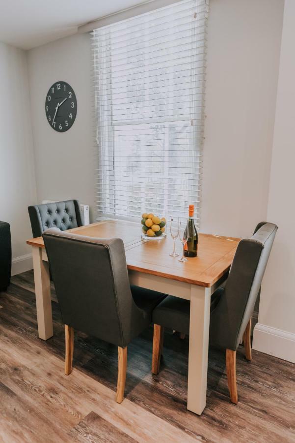 Apartment Cavendish House With Secure, Allocated Parking, 2 Mins Walk From Castle Windsor