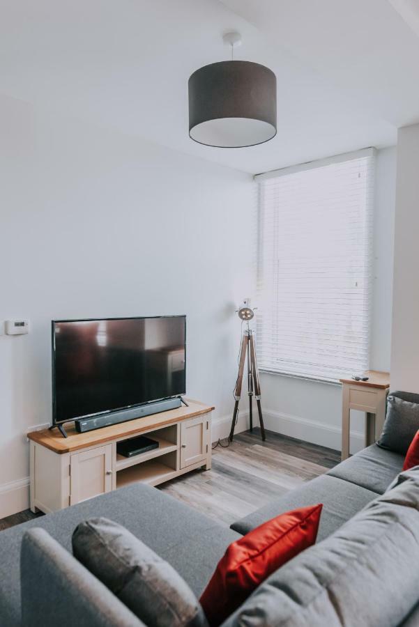 Cavendish House With Secure, Allocated Parking, 2 Mins Walk From Castle Apartment
