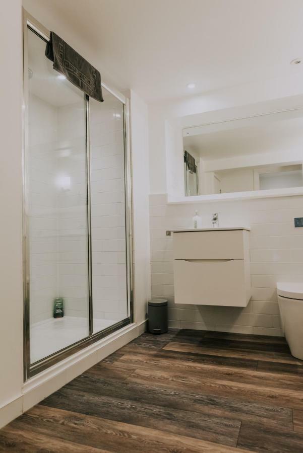 Cavendish House With Secure, Allocated Parking, 2 Mins Walk From Castle Windsor
