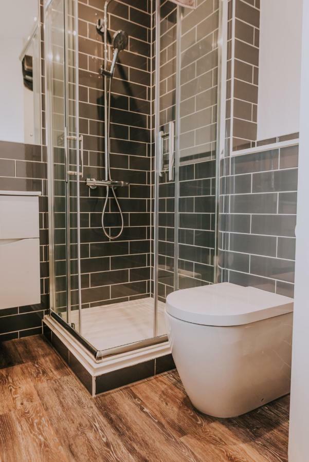 Cavendish House With Secure, Allocated Parking, 2 Mins Walk From Castle * Windsor