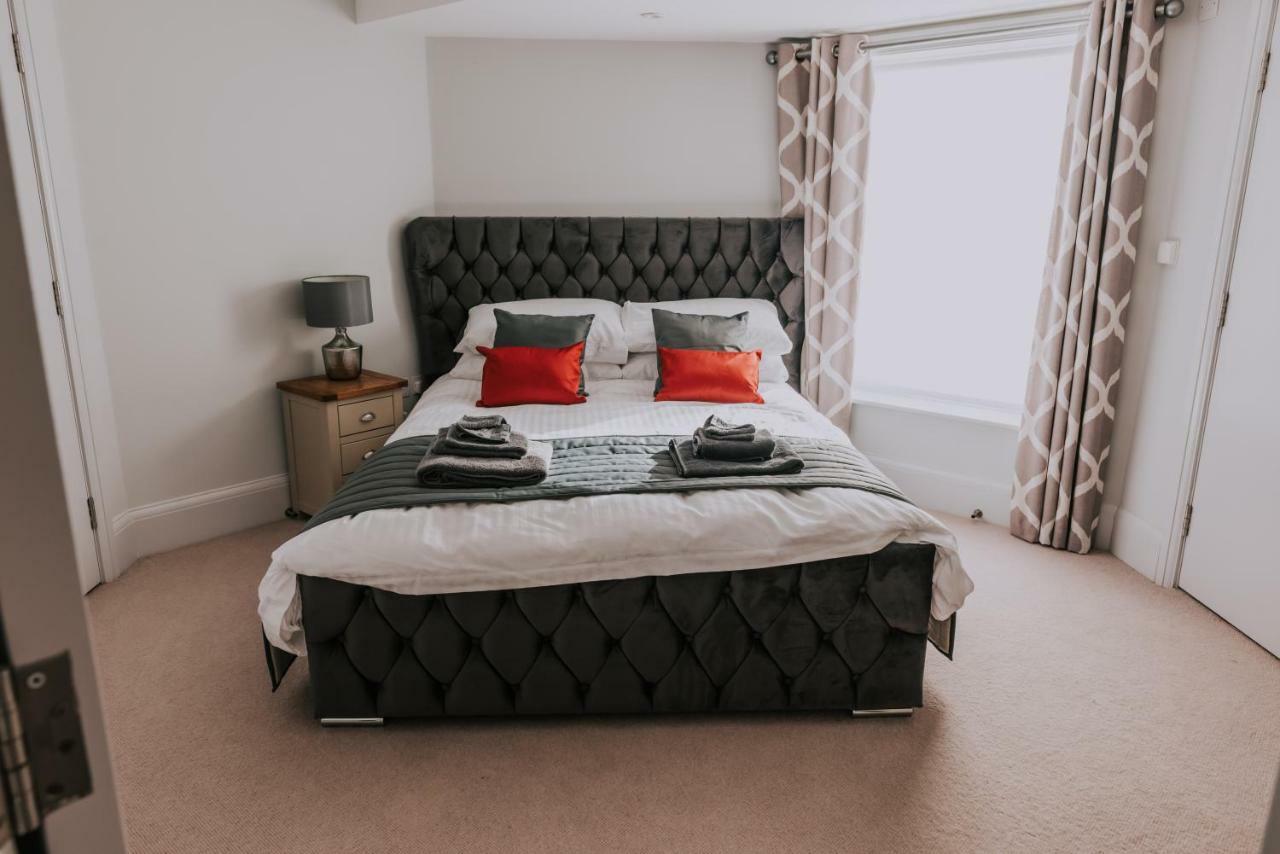 Cavendish House With Secure, Allocated Parking, 2 Mins Walk From Castle *