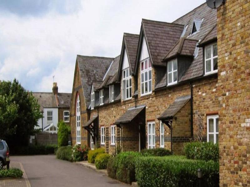 Apartment Berkshire - *