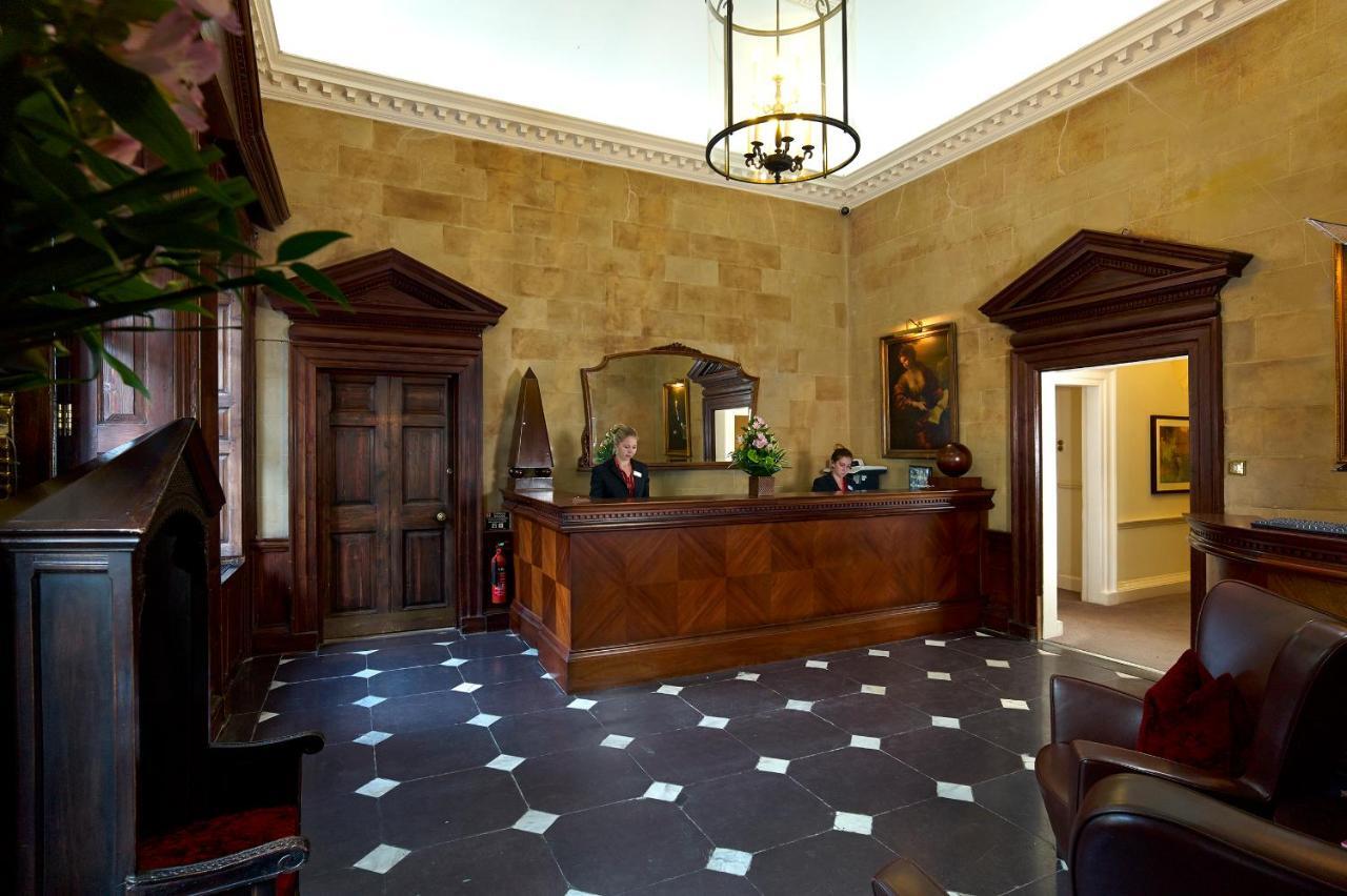 Sir Christopher Wren 4*