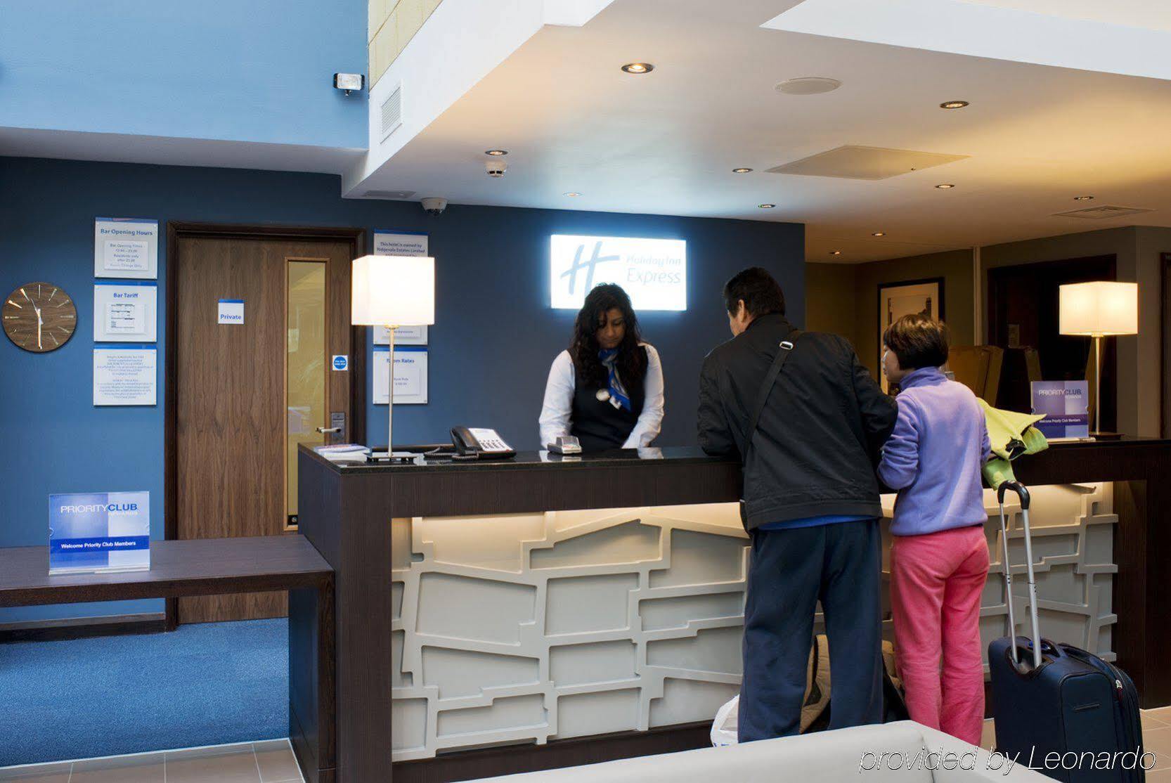 Hotel Express By Ihg Windsor