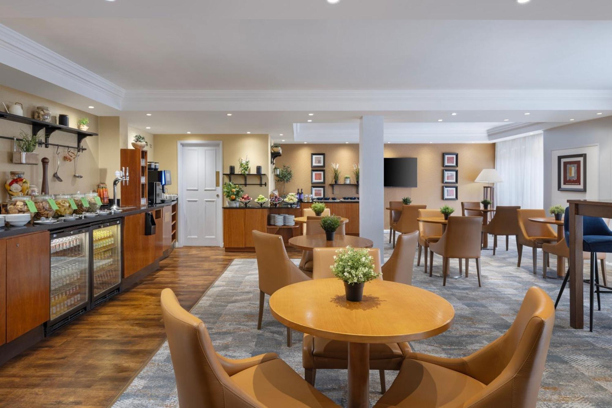 Delta By Marriott Heathrow 4*