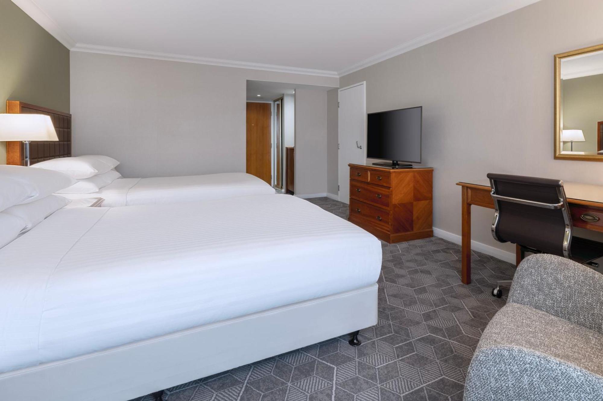 Delta By Marriott Heathrow Hotel