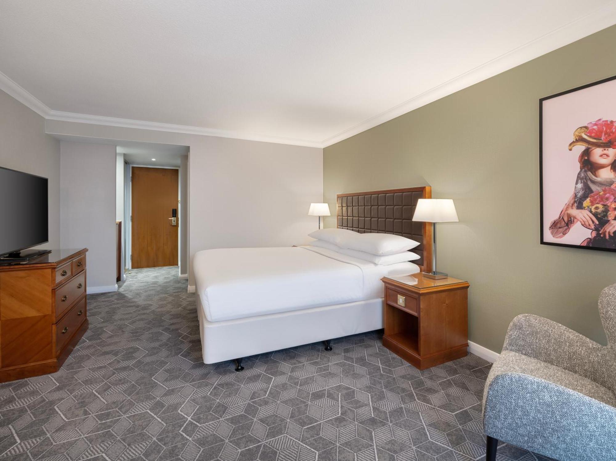 Hotel Delta By Marriott Heathrow 4*